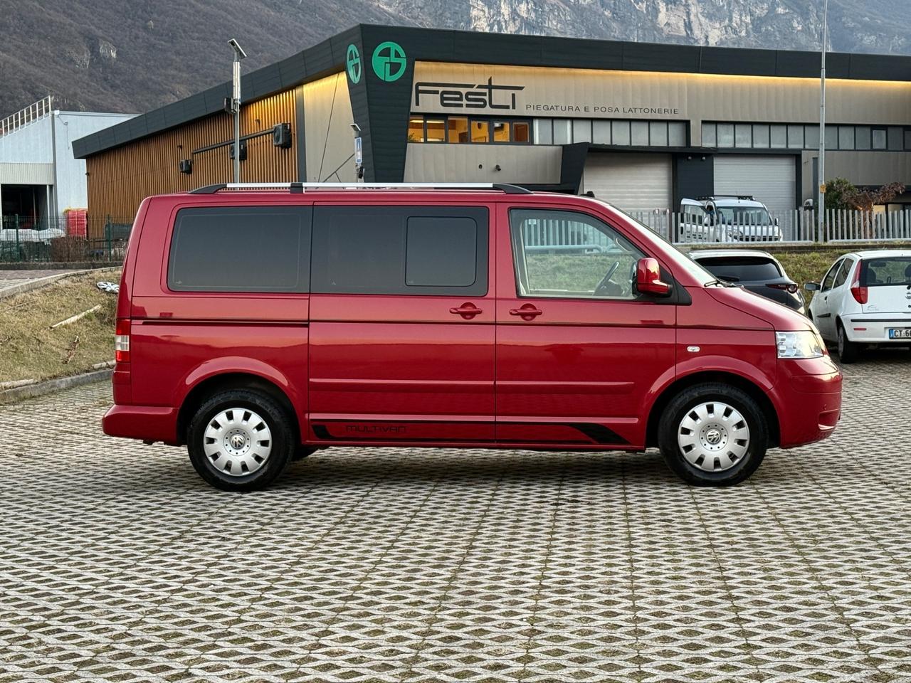 Volkswagen Multivan 2.5 TDI/174CV 4motion Highline
