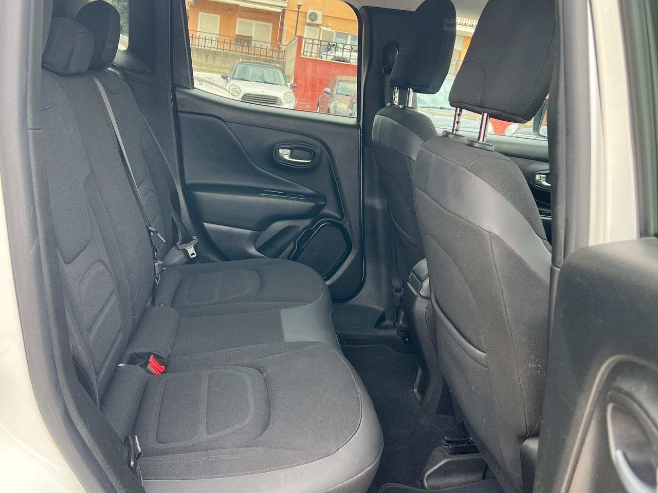 Jeep Renegade 1.6 E-TorQ EVO night eagle