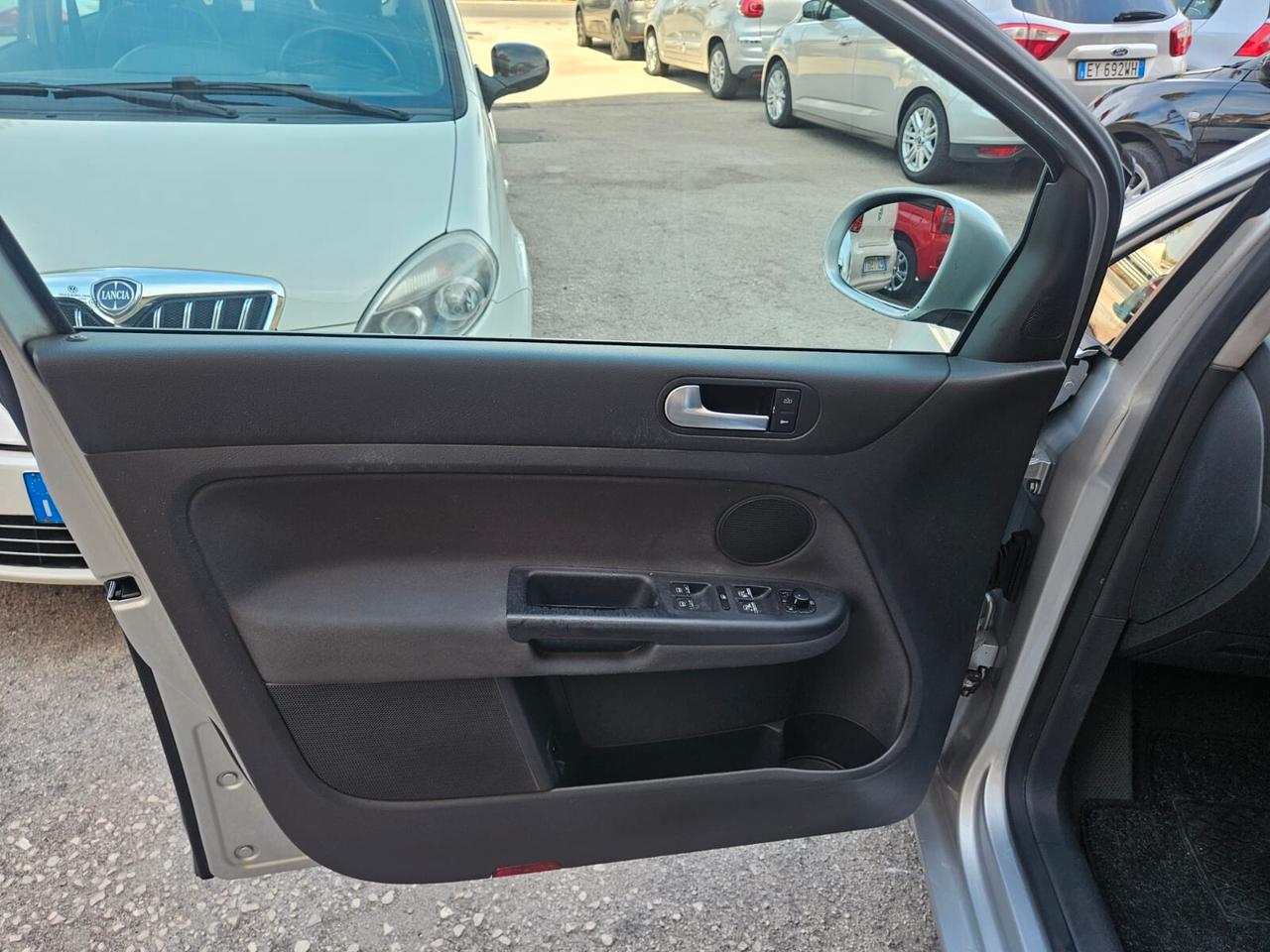Volkswagen Golf Plus 2.0 TDI DSG Sportline 2008