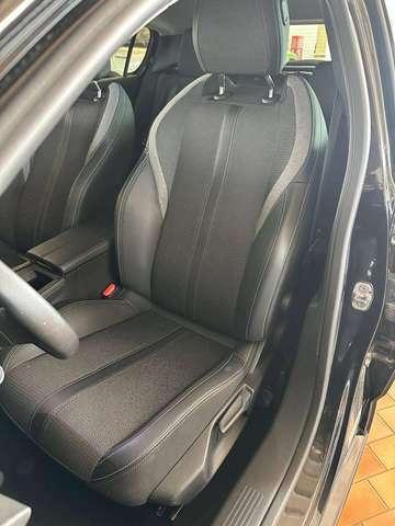 Peugeot 308 1.2 130cv Allure + Key Less + Navi + Camera
