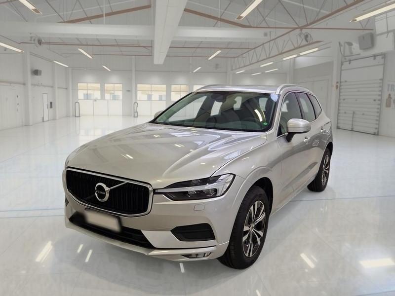 VOLVO XC60 B4 D AWD automatico Momentum