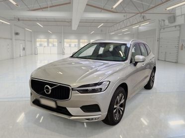 VOLVO XC60 B4 D AWD automatico Momentum