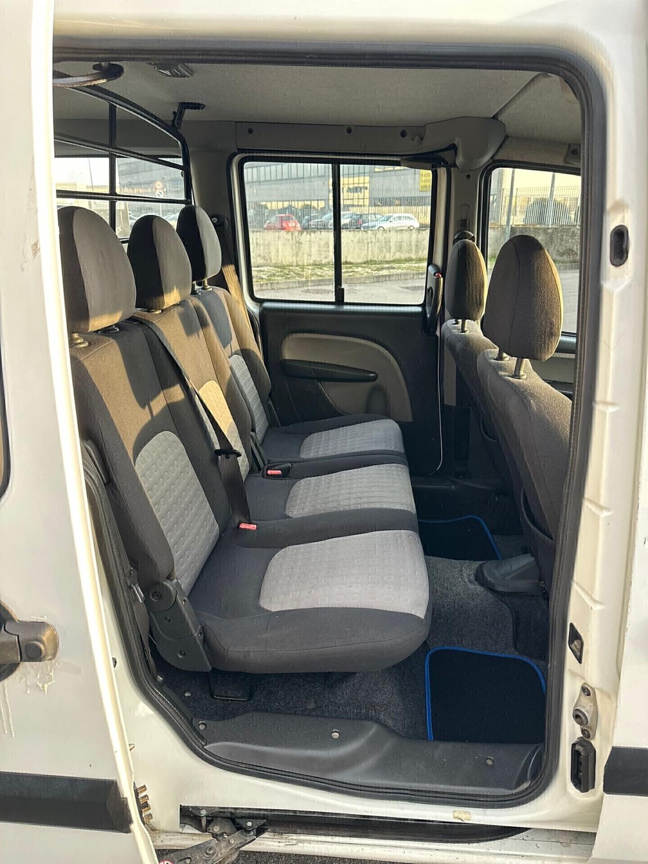 Fiat doblo 5 posti anno 2008 autocarro
