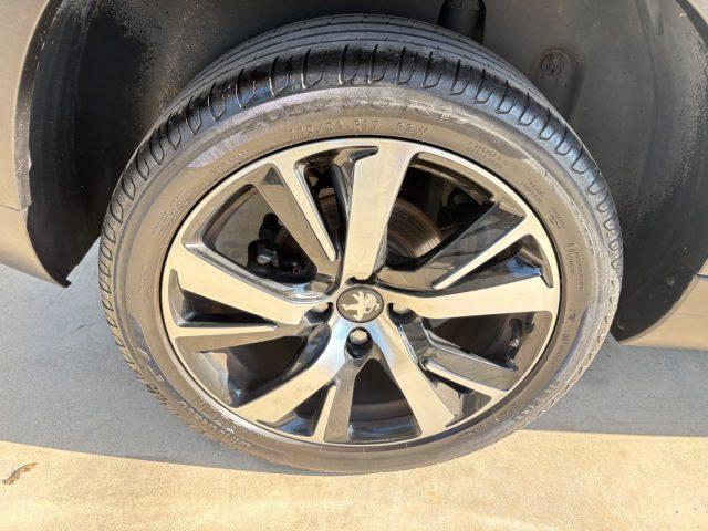 PEUGEOT 2008 1.1 BENZINA OK NEOP. CAMBIO AUT. KM CERTIFICATI