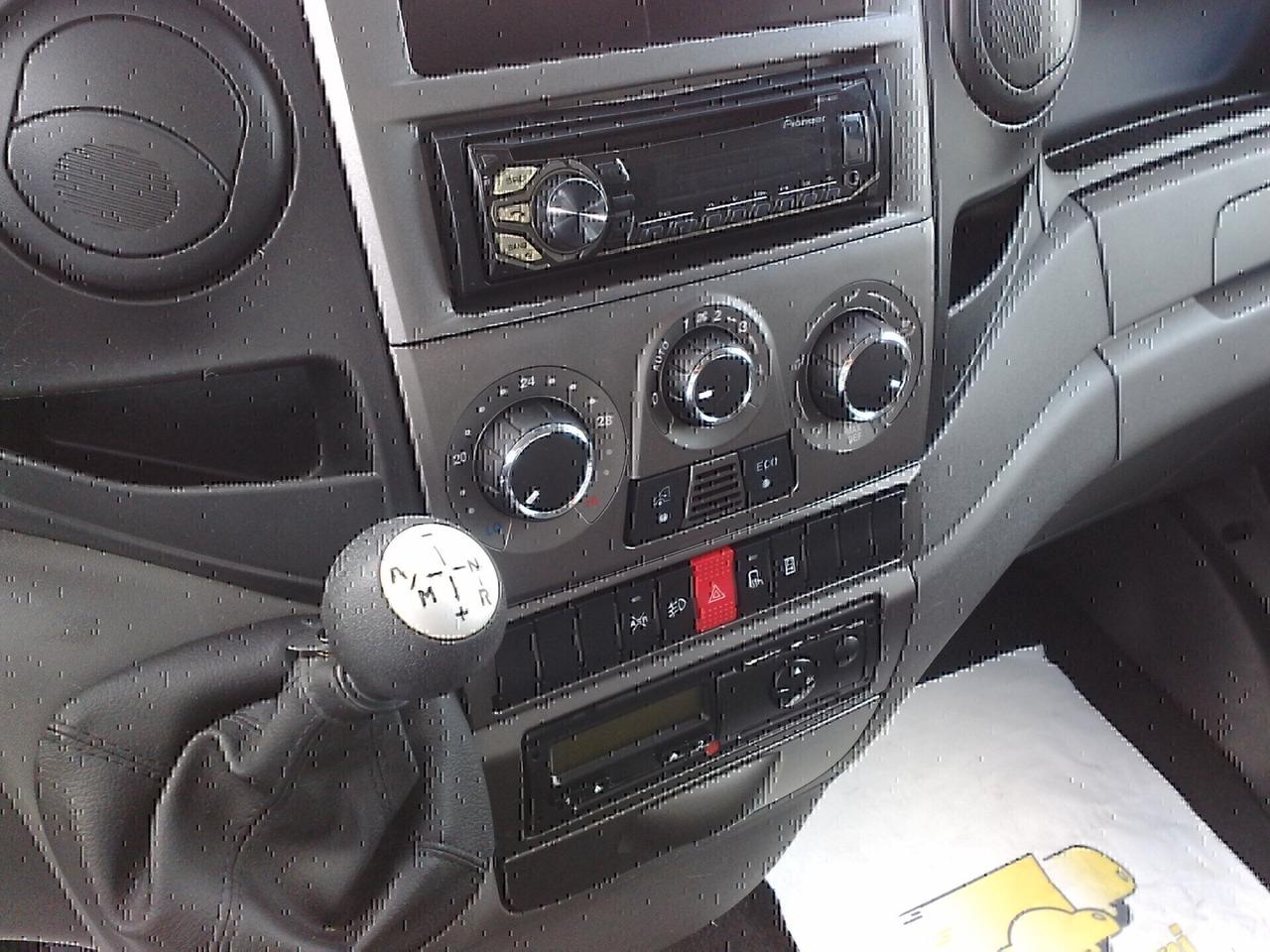 Iveco Daily 35s17 3000cc 170cv Automatico - 2014