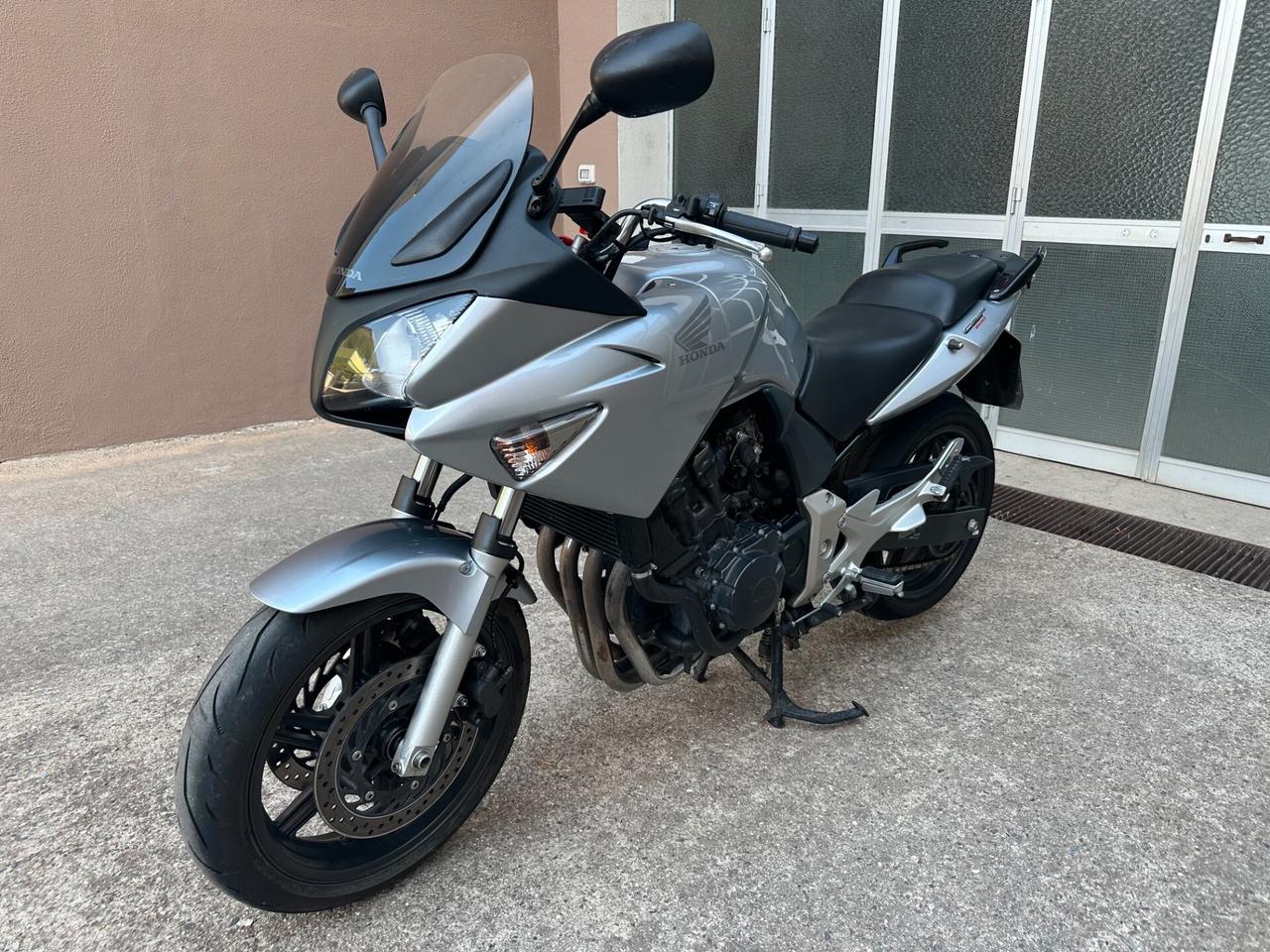 Honda CBF 600