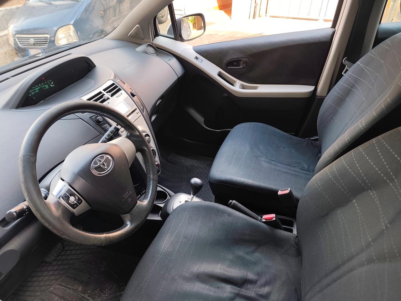 Toyota Yaris 1.4 D-4D Automatica