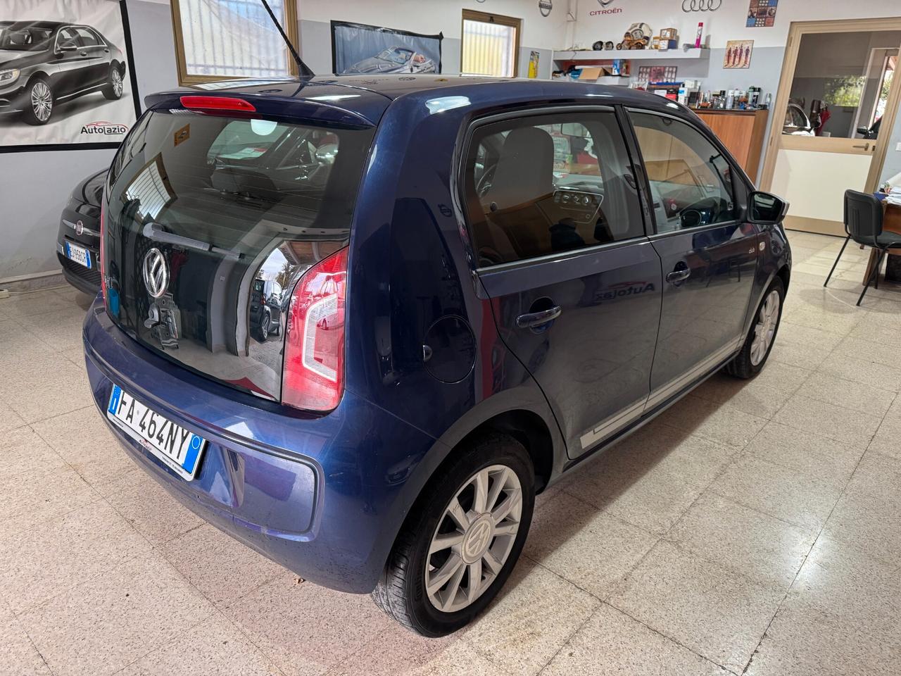 Volkswagen up! 1.0 5p. club 60 cv. OK NEOPATENTATI