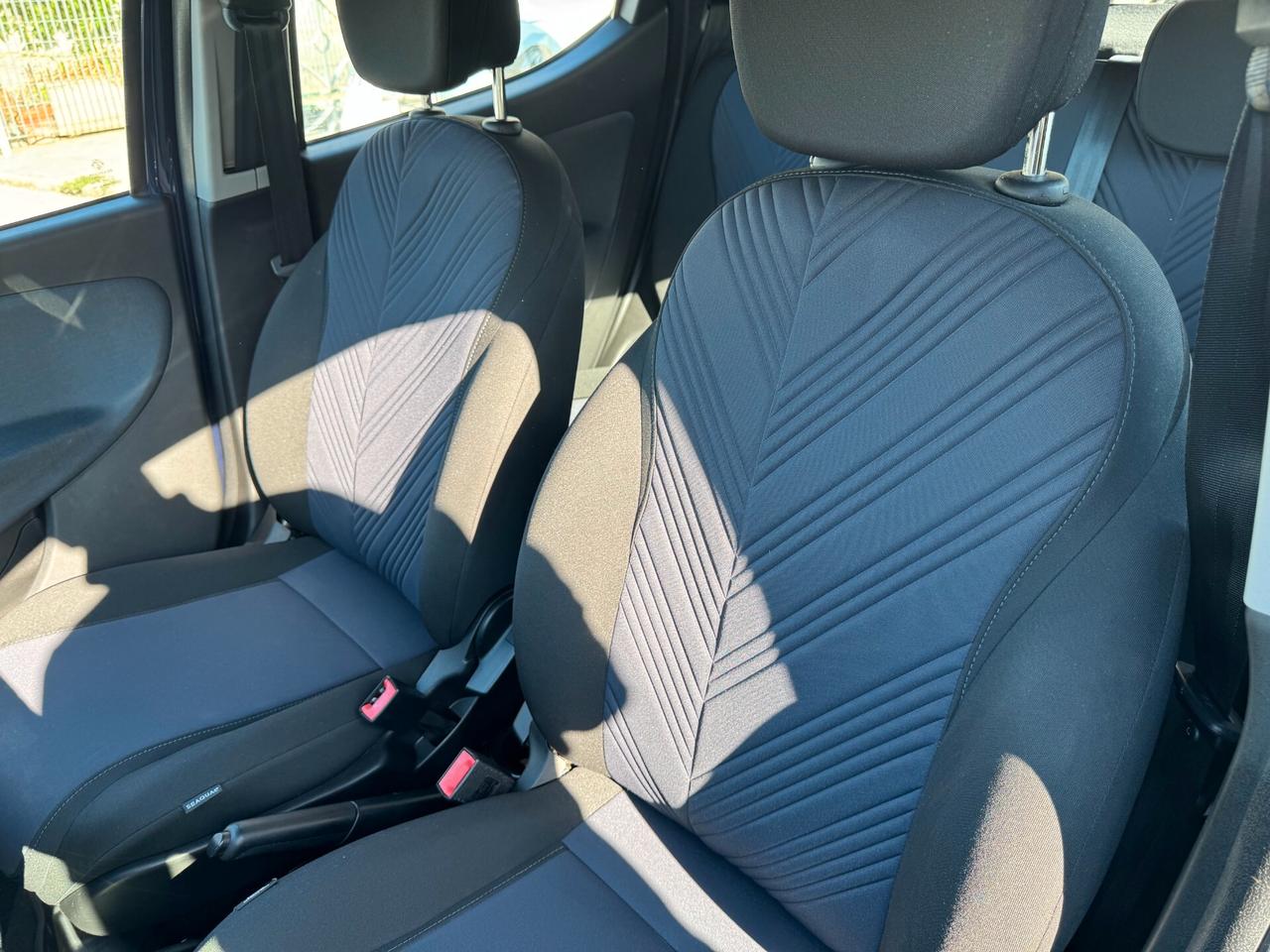 Lancia Ypsilon 1.2 GPL ECOCHIC 2020 FARI LED