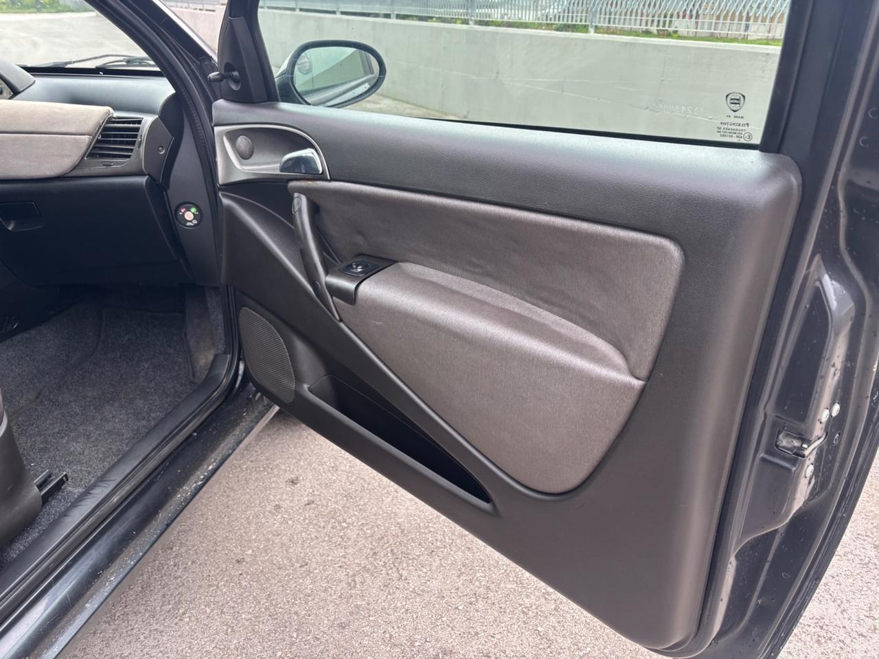 Lancia Ypsilon 1.2 16V Argento