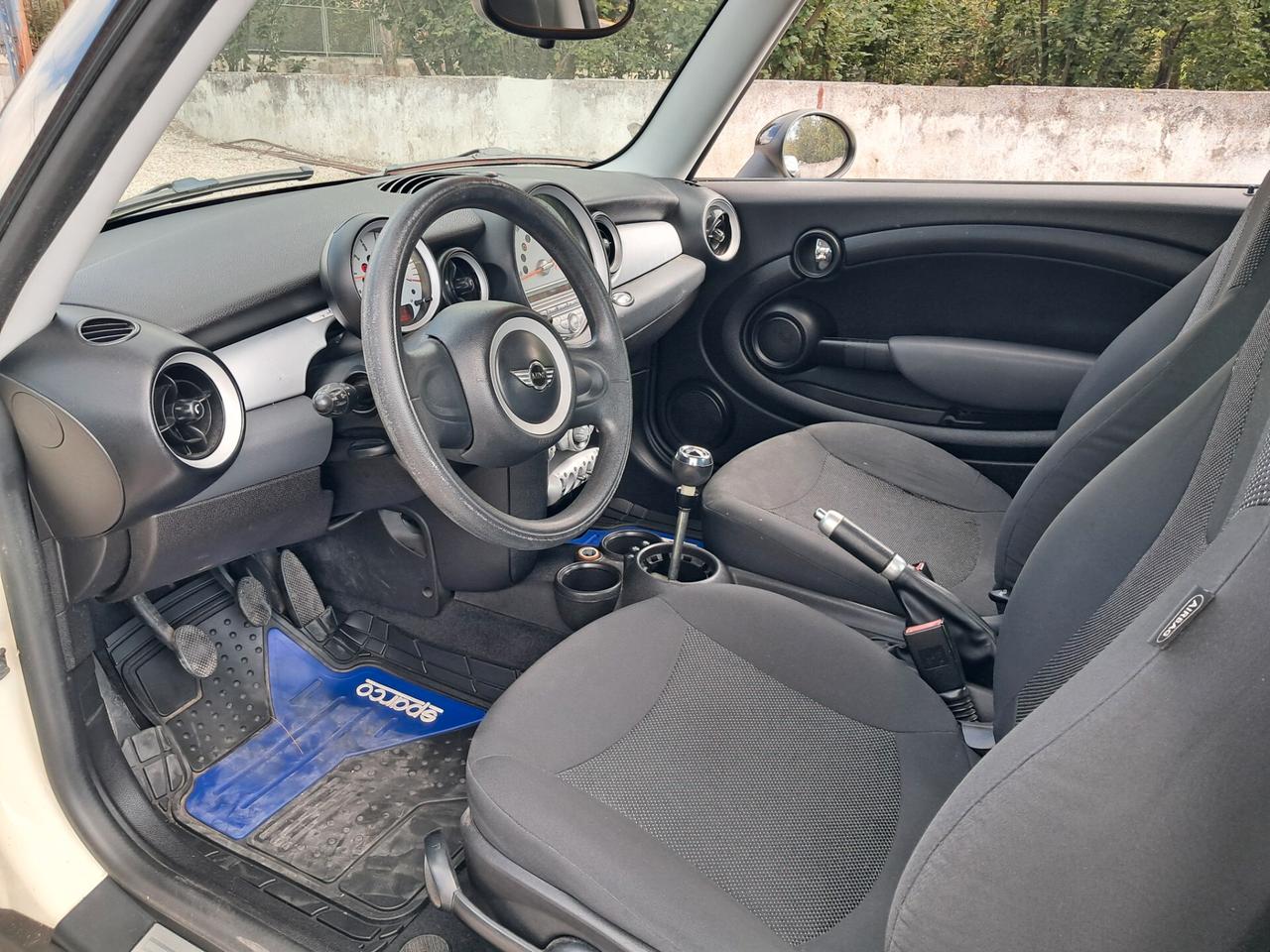 Mini Cooper D 1.6 90cv