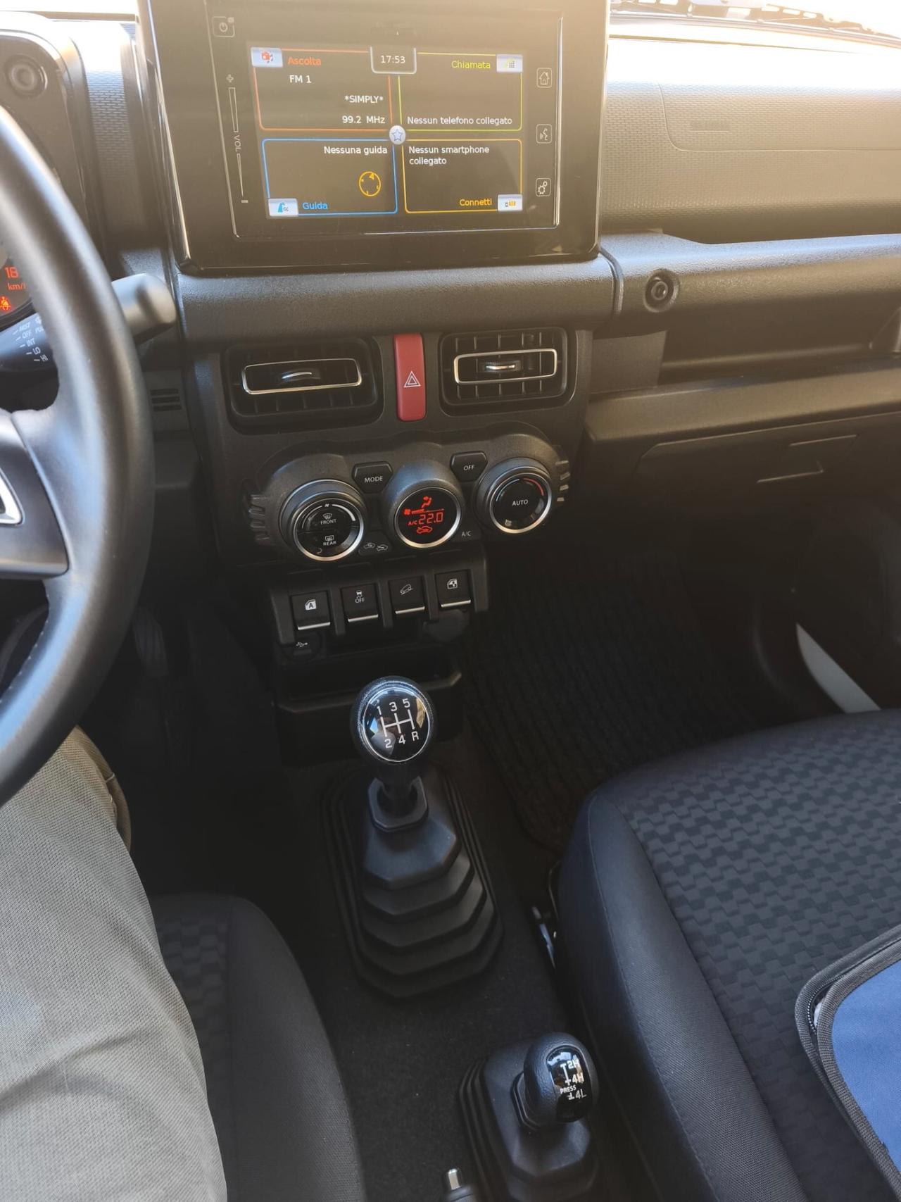 Suzuki Jimny 1.5 5MT Top 4 POSTI