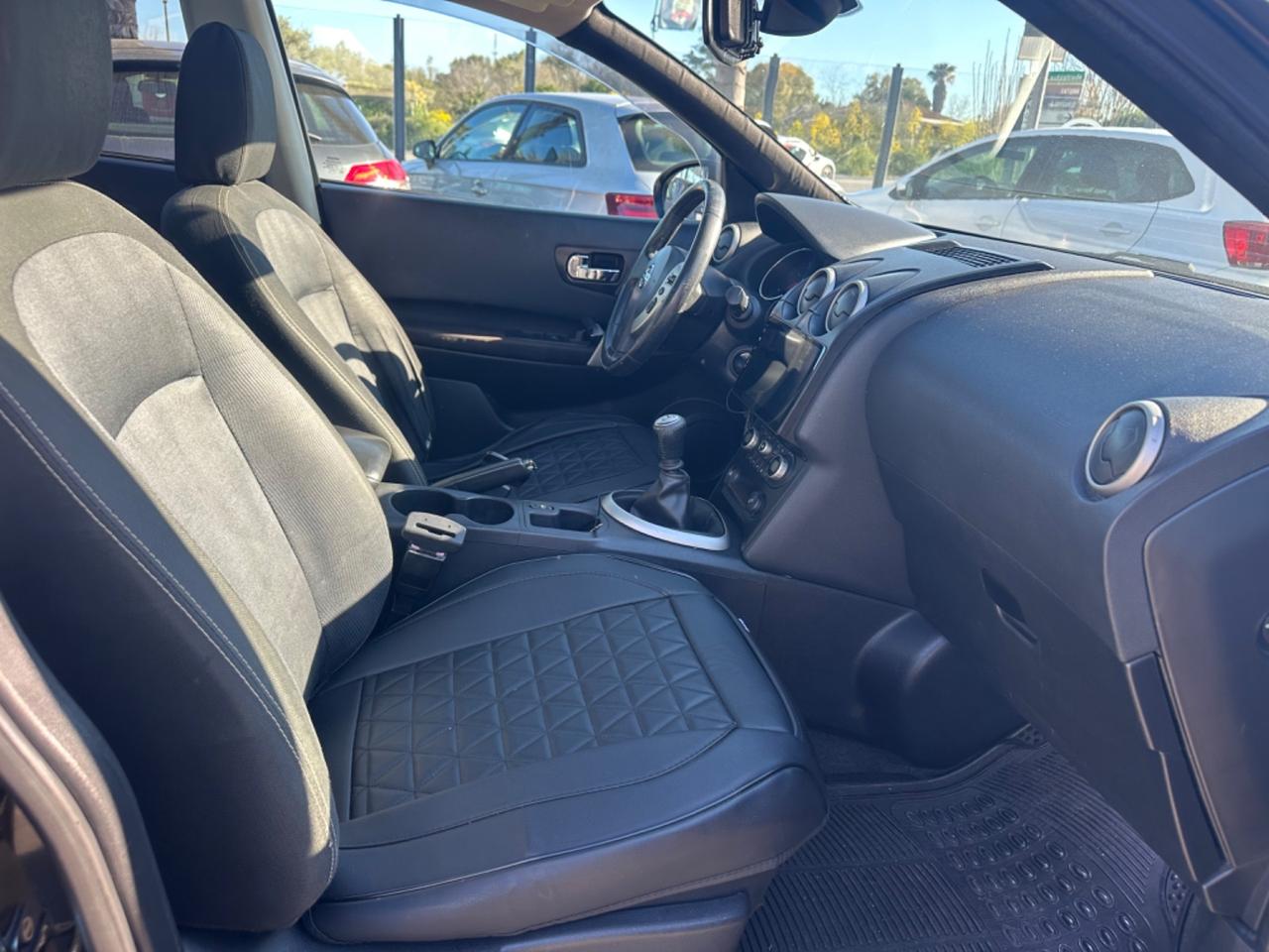 Nissan Qashqai Qashqai+2 2.0 dCi DPF Tekna