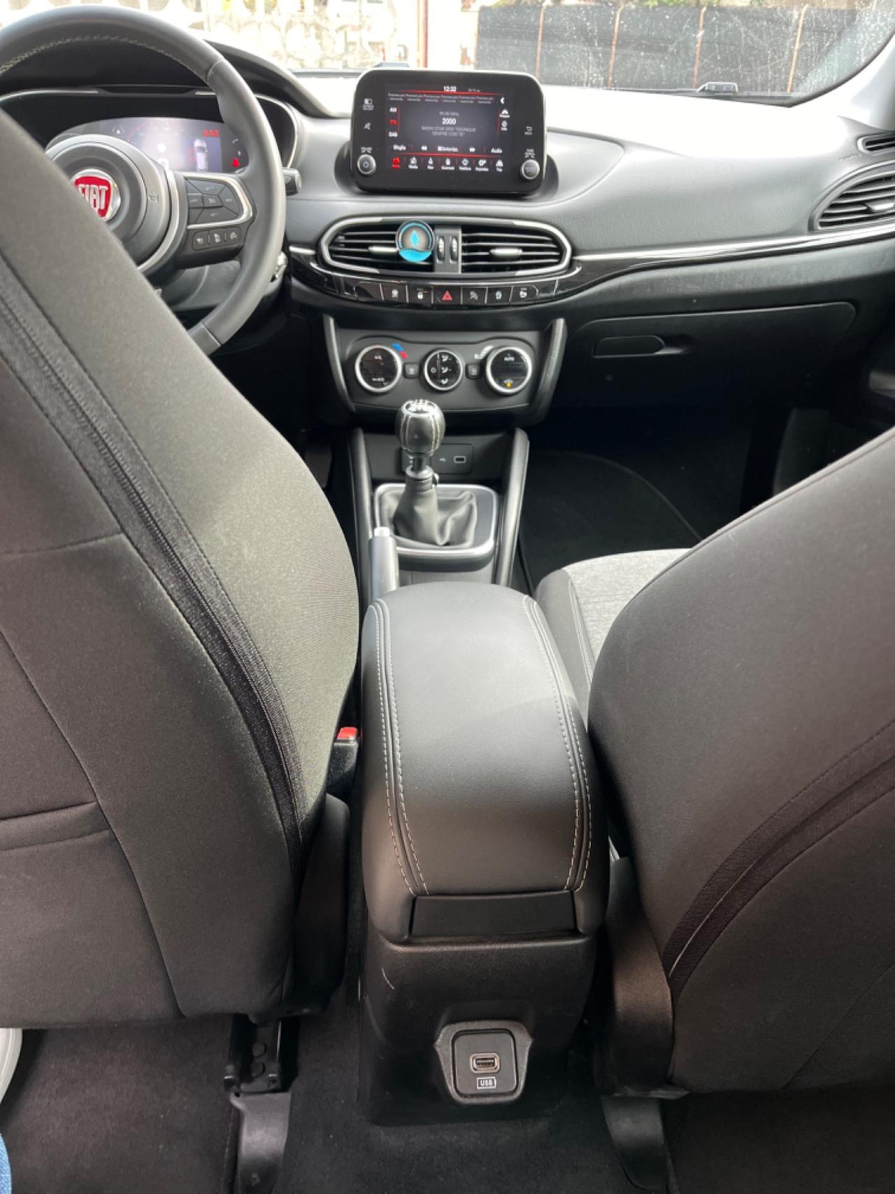 Fiat Tipo 1.6 Mjt S&S 5 porte Cross