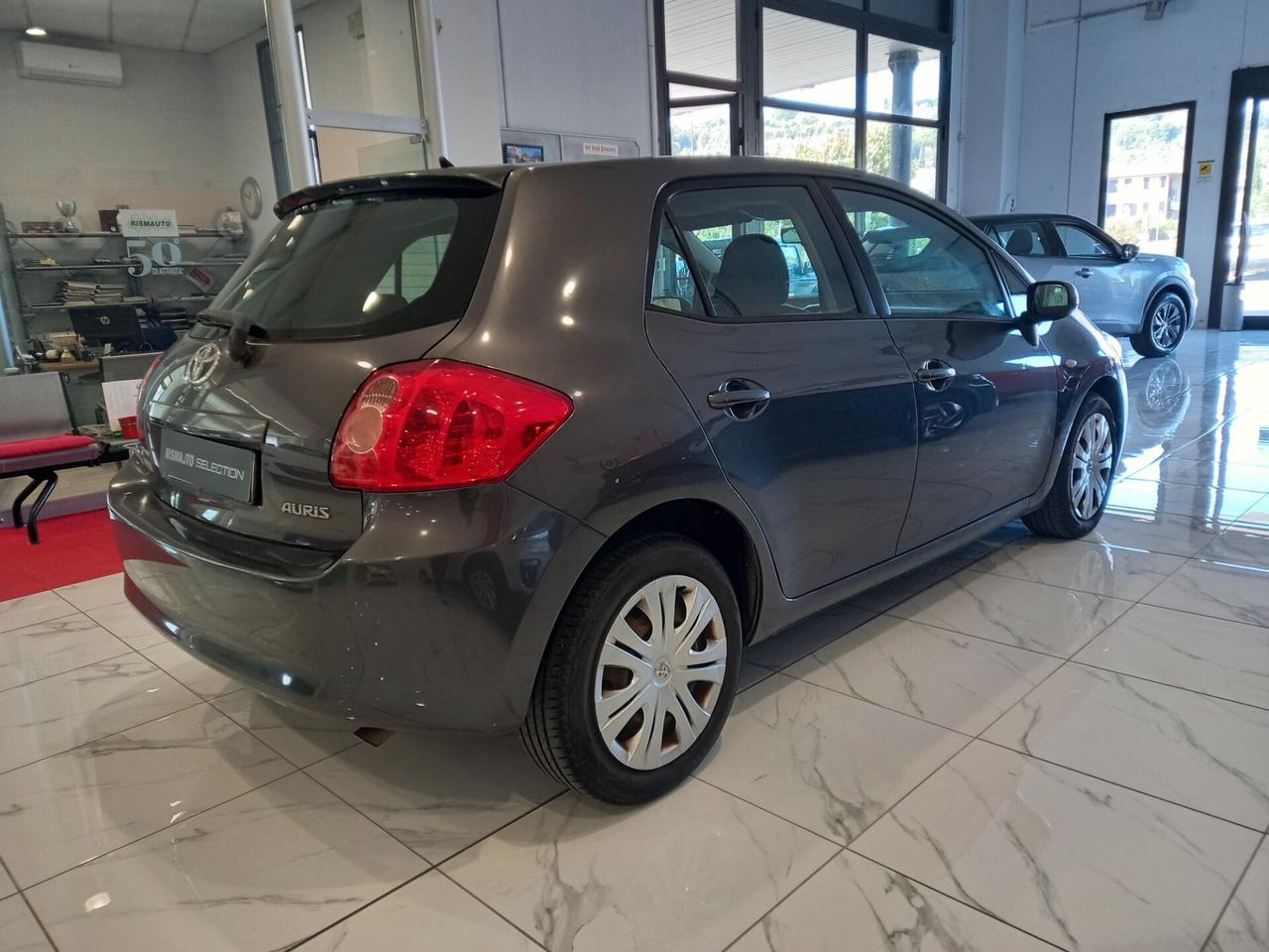 Toyota Auris 1.6 5 porte Sol