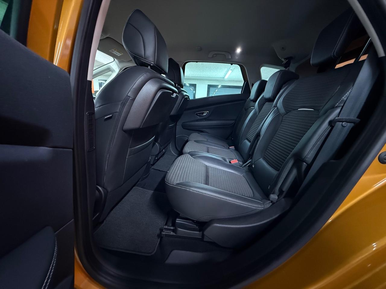 Renault Scenic Scénic dCi 8V 110 CV EDC Energy Intens