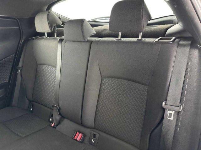 TOYOTA C-HR 1.8 Hybrid E-CVT Business