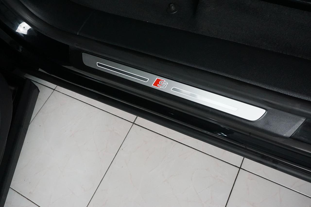 Audi Q8 45 TDI quattro tiptronic S Line Identity Black