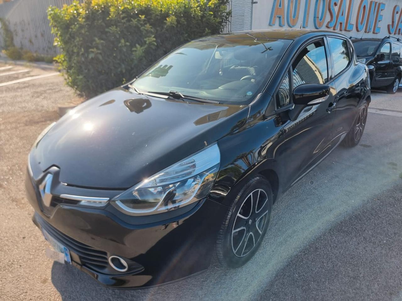 Renault Clio 1.5 dCi 8V 75CV 5 porte Live Automatico e con ausilio per disabili