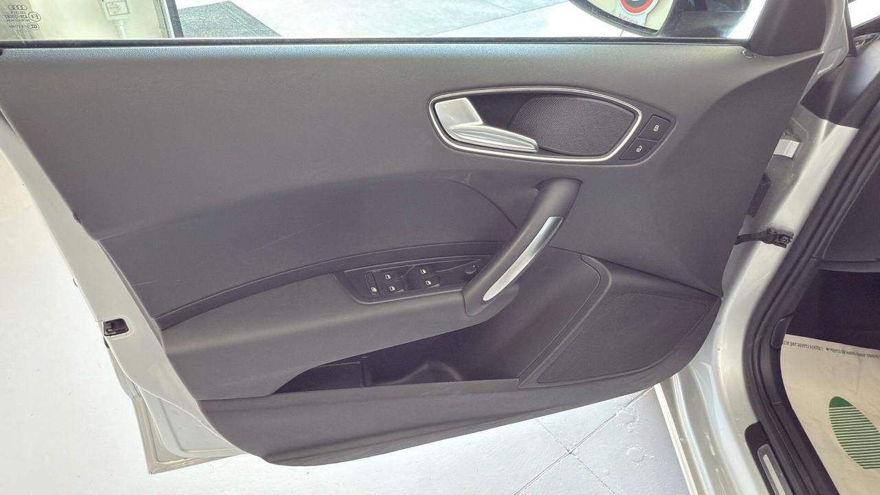Audi A1 SPB 1.6 TDI S tronic Admired Unico Proprietario