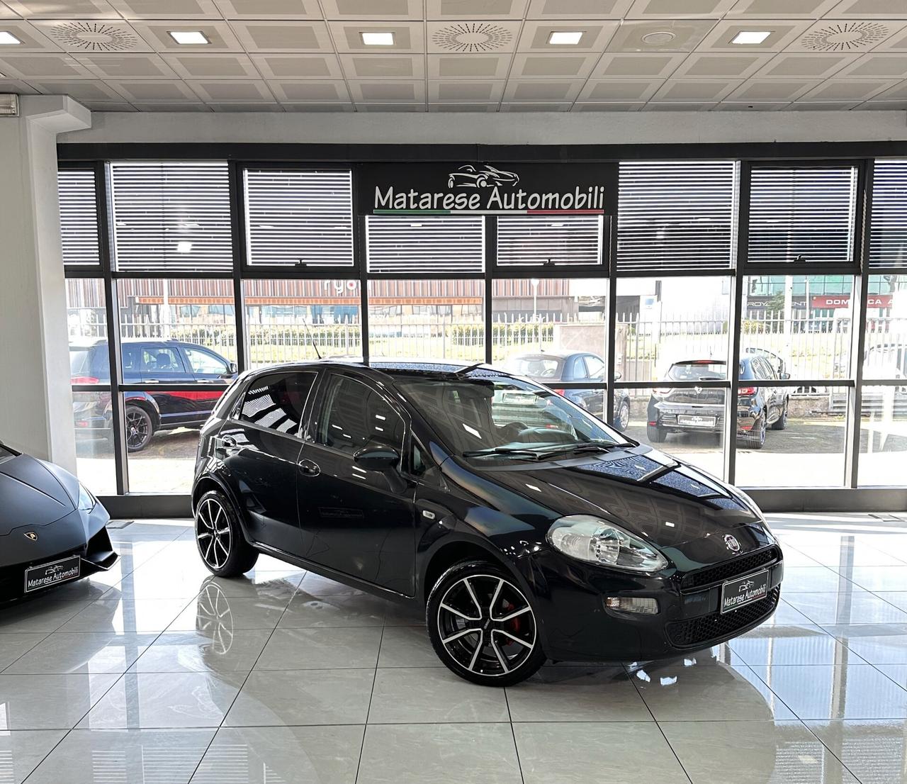 Fiat Punto 1.2 69cv 5Porte Benzina NEOPATENTATI GaranziaInclusa Finanziabile