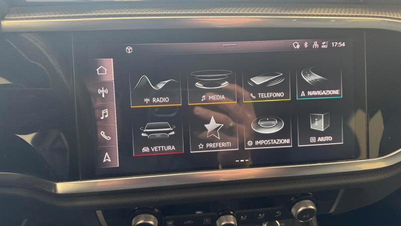 Audi Q3 Sportback 2.0 tdi S line Edition S-Tronic