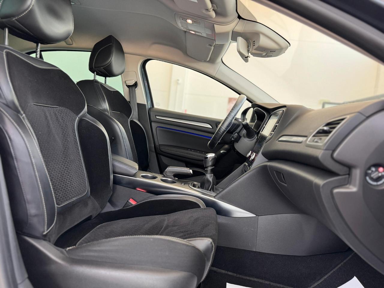 Renault Megane Mégane dCi 8V 110 CV EDC Energy Bose
