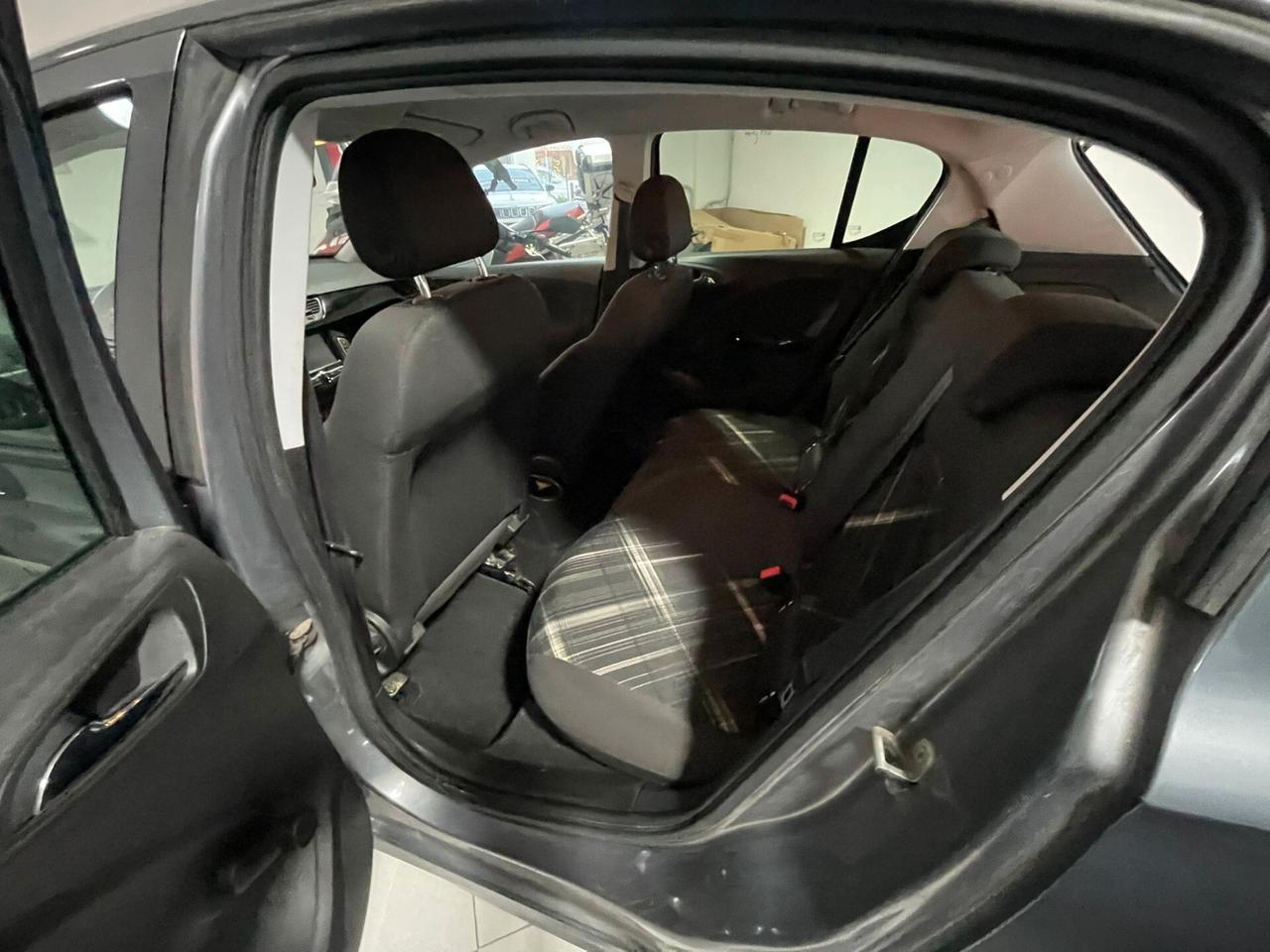 Opel Corsa 1.2 5 porte Innovation