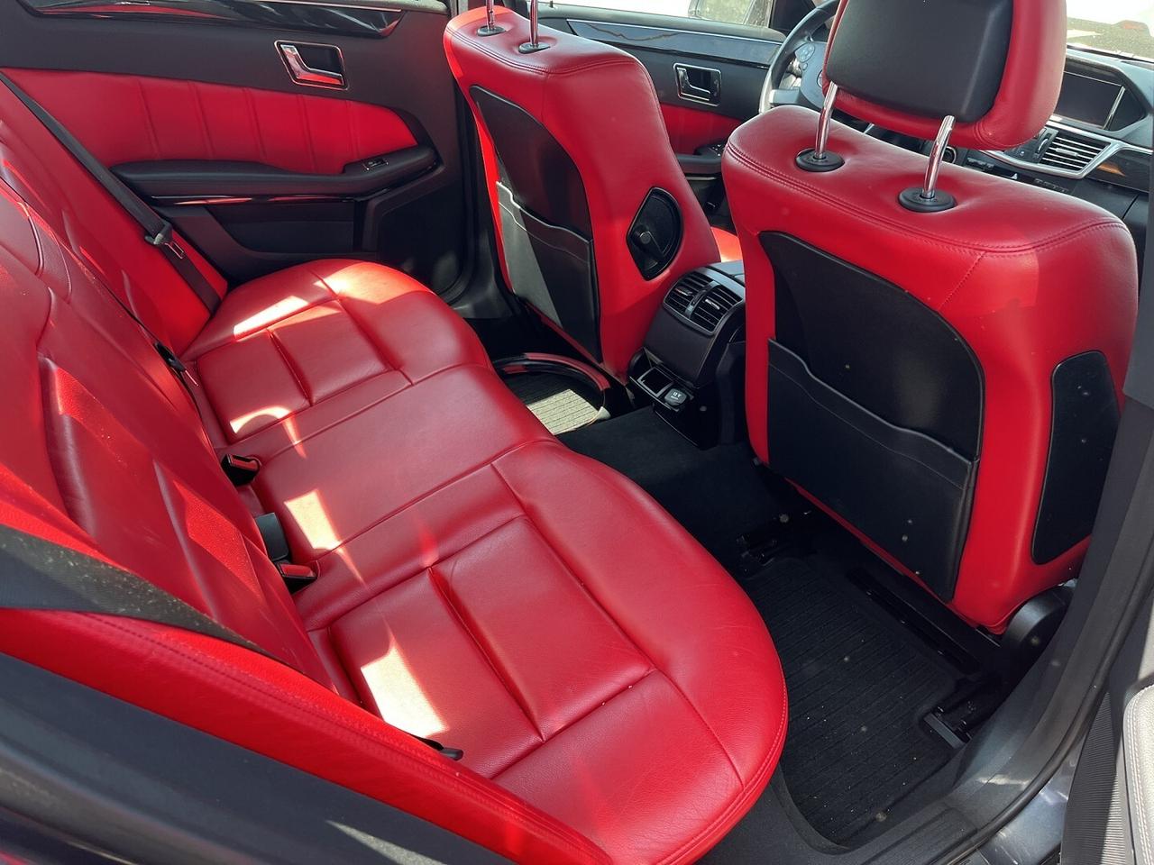 MERCEDES E 220 CDI AVANDGARDE 6m