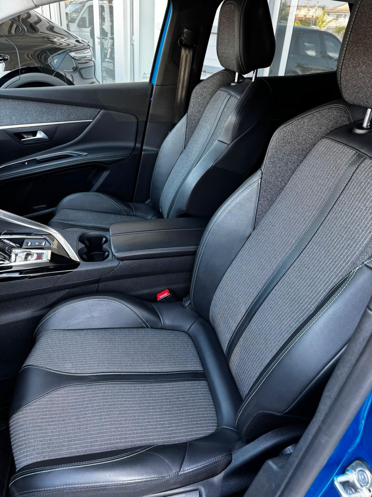 Peugeot 3008 BlueHDi 130 S&S Allure Pack