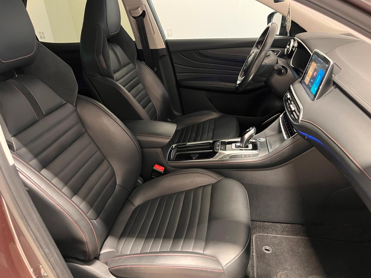 MG HS 1.5T-GDI AT Luxury