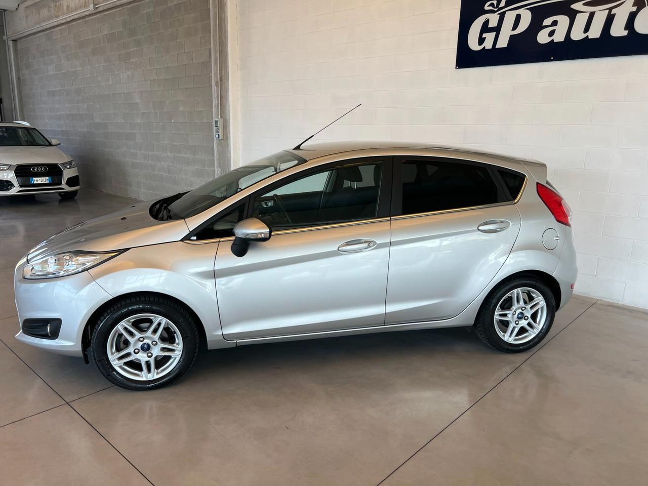 Ford Fiesta 1.0 80CV 5 porte Titanium OK NEOPATENTATI