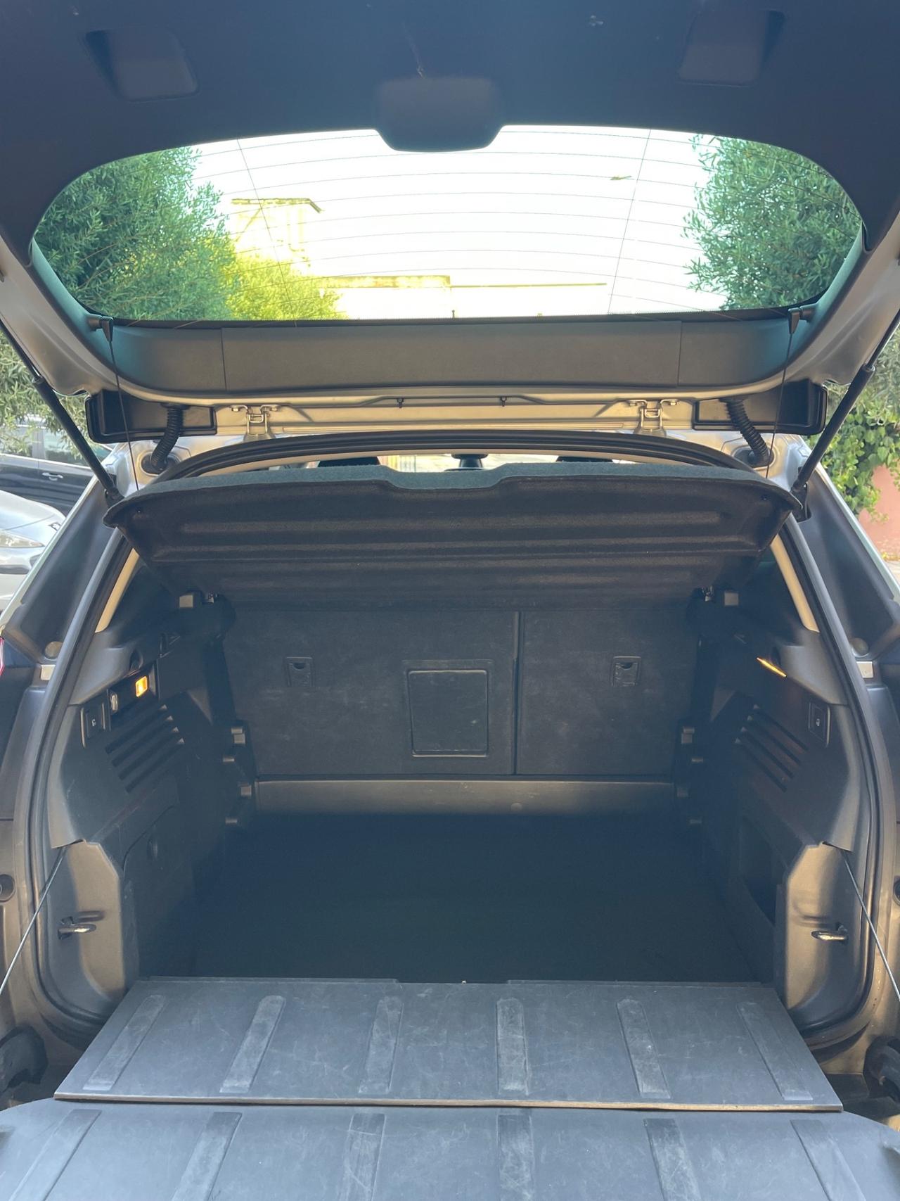 Peugeot 3008 1.6 HDi 112CV Business