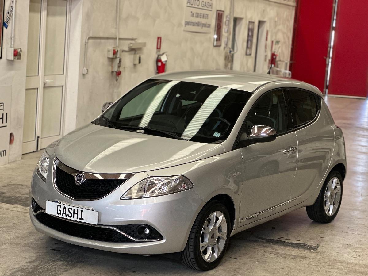 LANCIA - Ypsilon - 1.2 69 CV 5p. Platinum