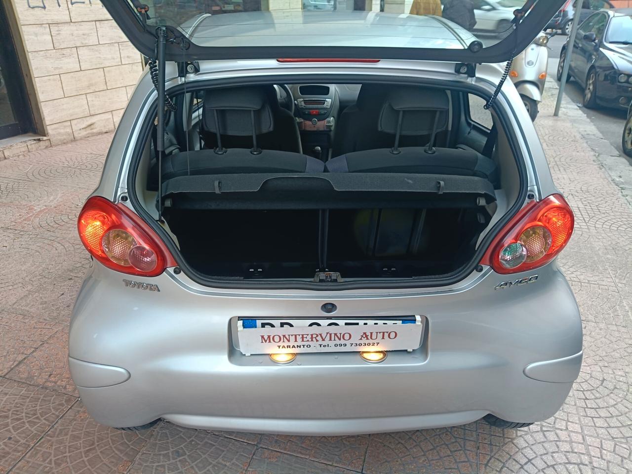 TOYOTA AYGO 1.0 5 PORTE-NEOPATENTATI-Euro 3990