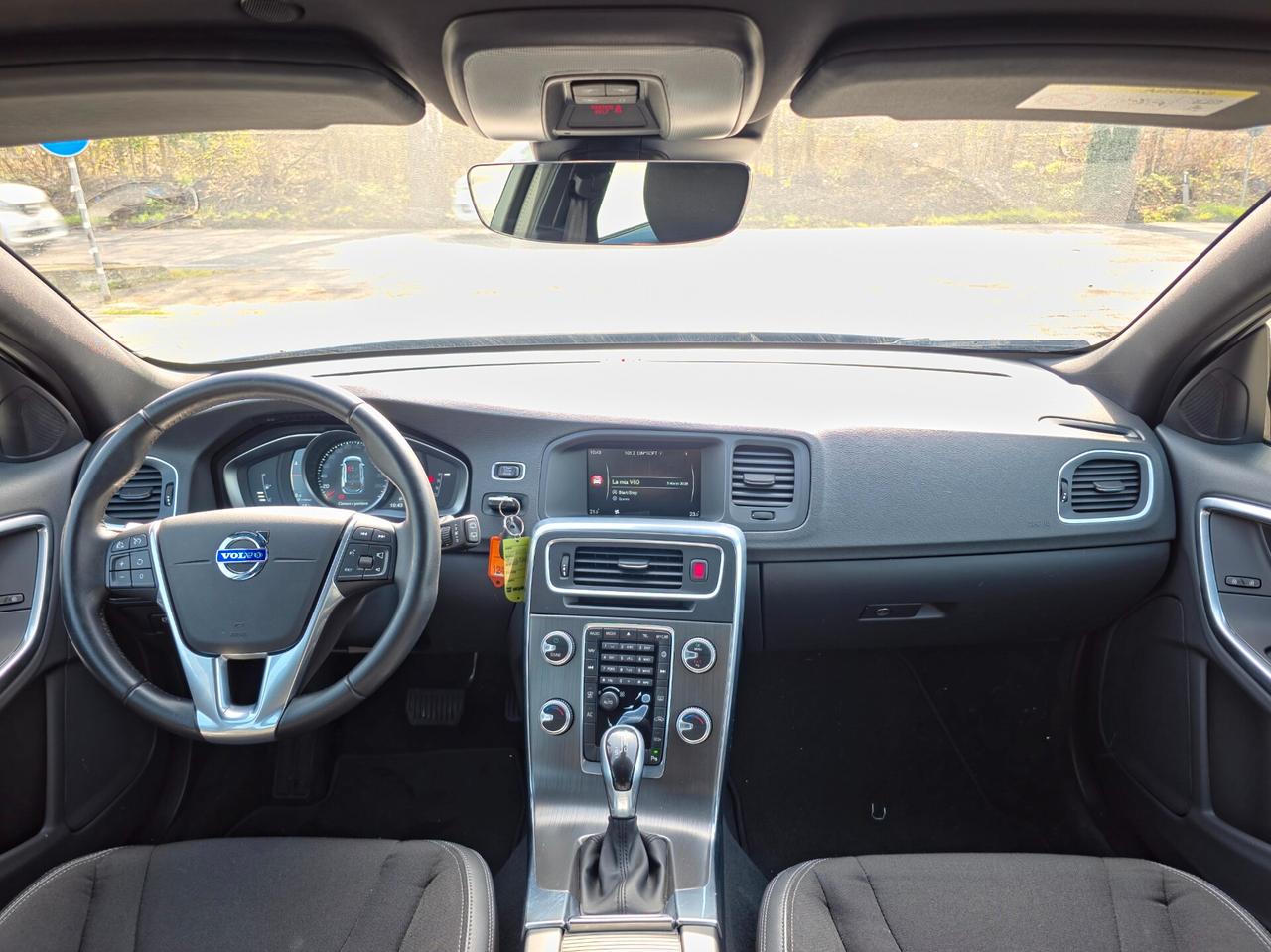 Volvo V60 Cross Country CV-150 D3 Geartronic Summum 2016-E6 Automatico