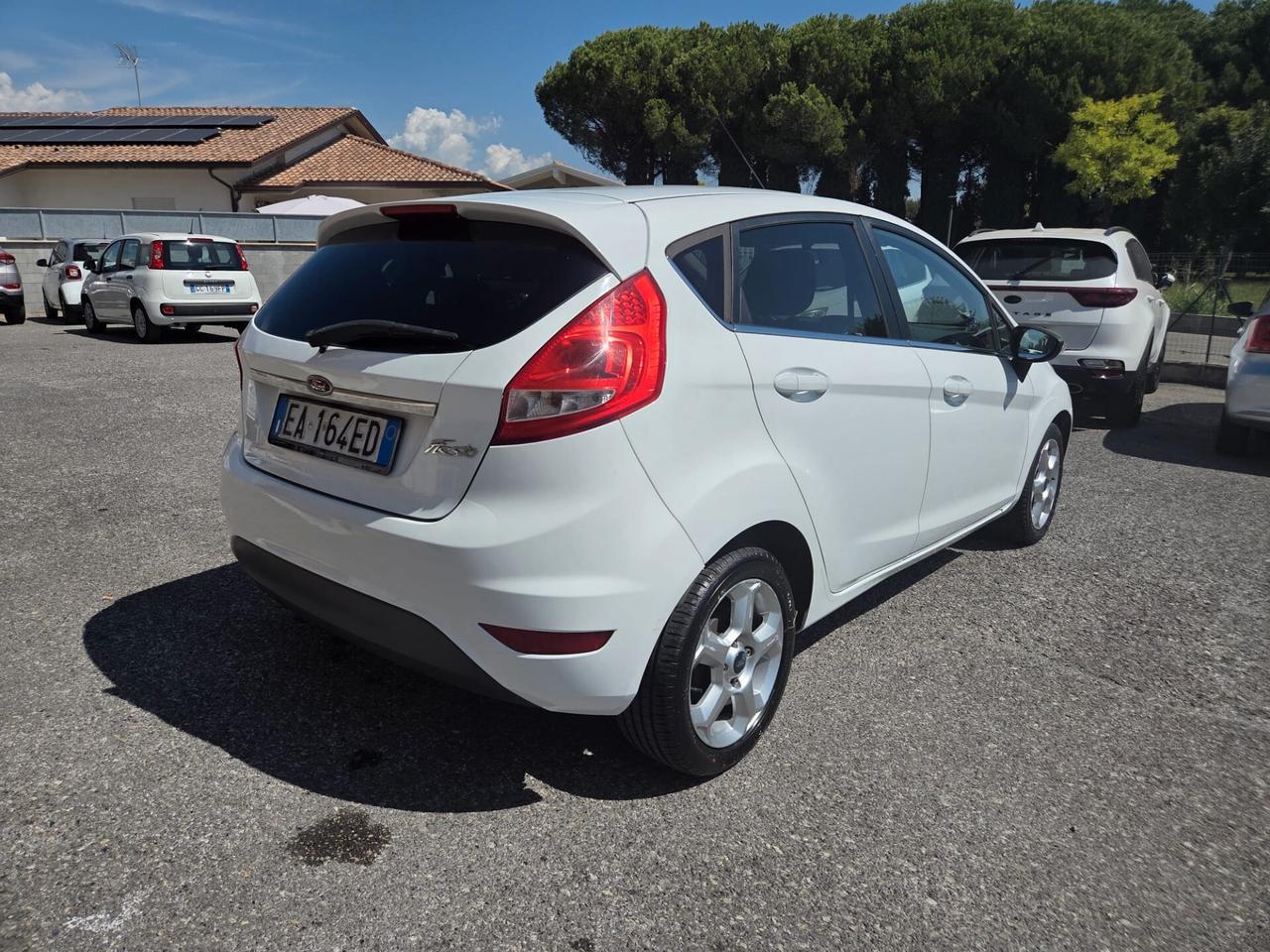 Ford Fiesta 1.4 5 porte Bz.- GPL Titanium