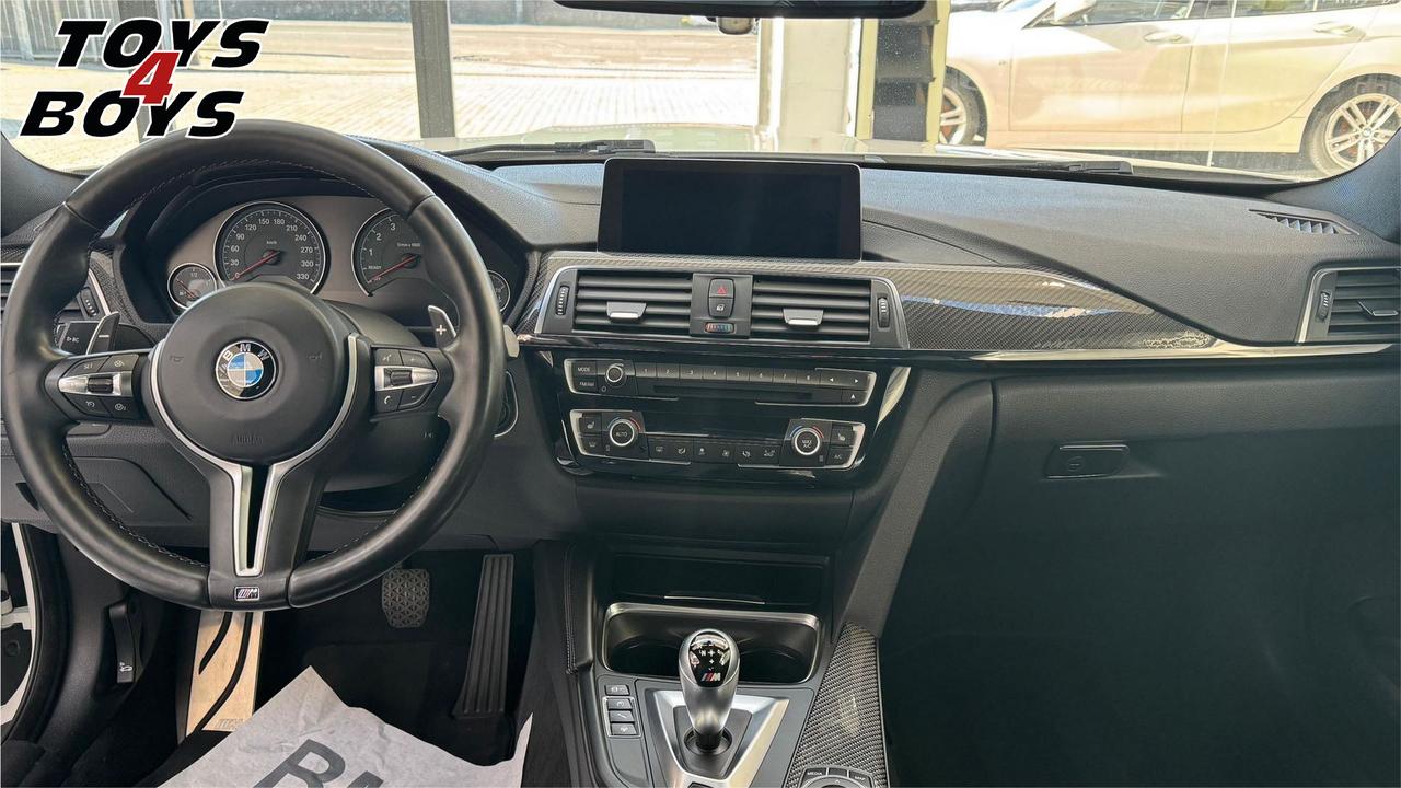 BMW M4 Coupe 3.0 dkg