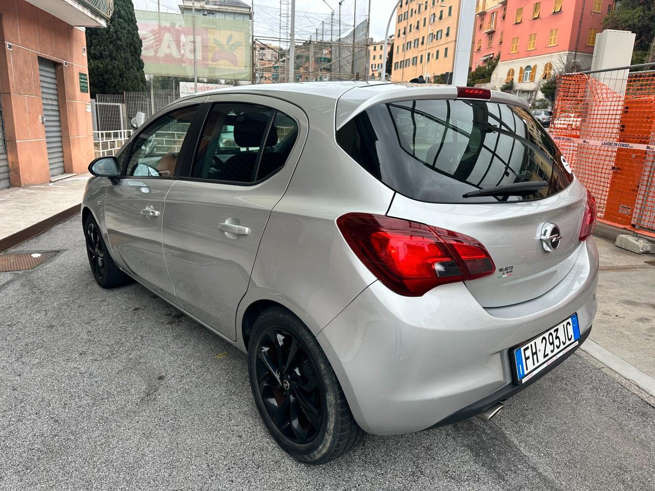 Opel Corsa 1.2 5 porte b-Color