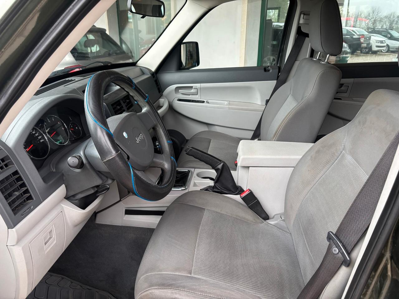 Jeep Cherokee 2.8 CRD DPF Sport