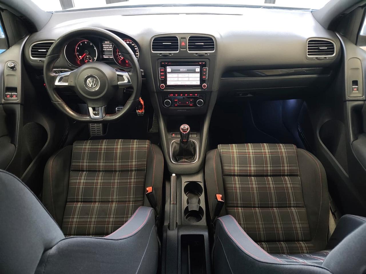 Volkswagen Golf GTI 2.0 TSI MANUALE