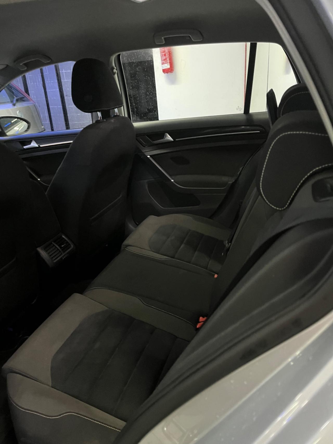 Volkswagen Golf 1.6 TDI 5p. Highline BlueMotion Technology