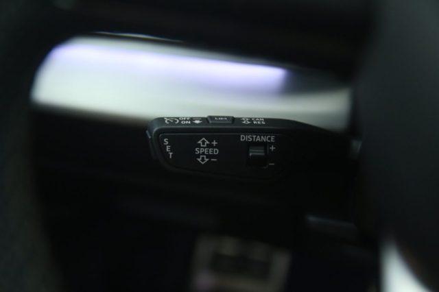 AUDI Q8 50 TDI 286 CV quattro S-line Black Edition