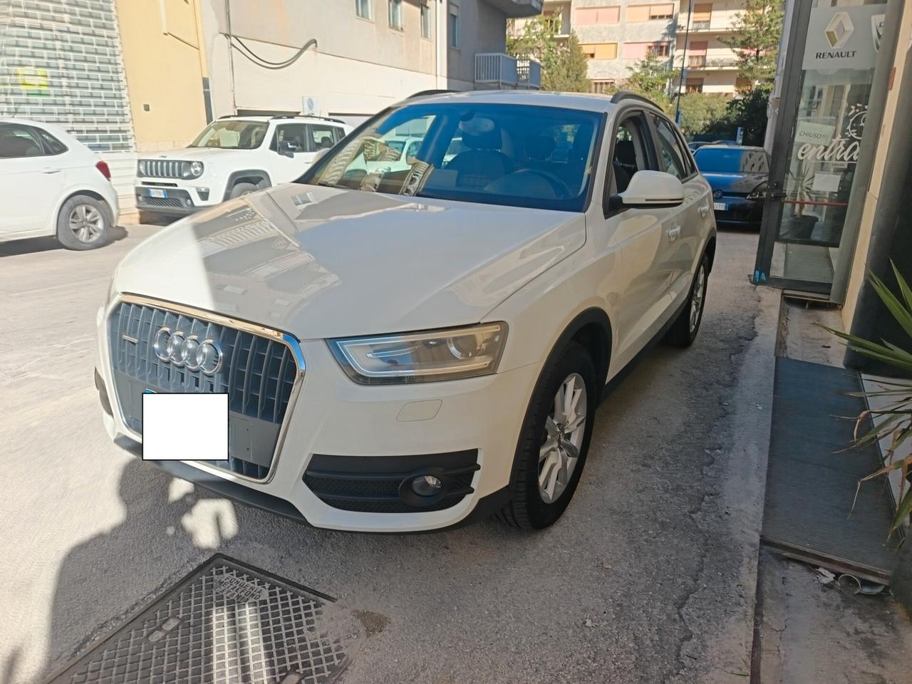 Audi Q3 2.0 TDI 140cv Business