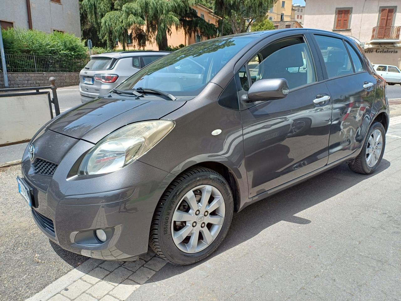 Toyota Yaris 1.4 d.4 diesel sol