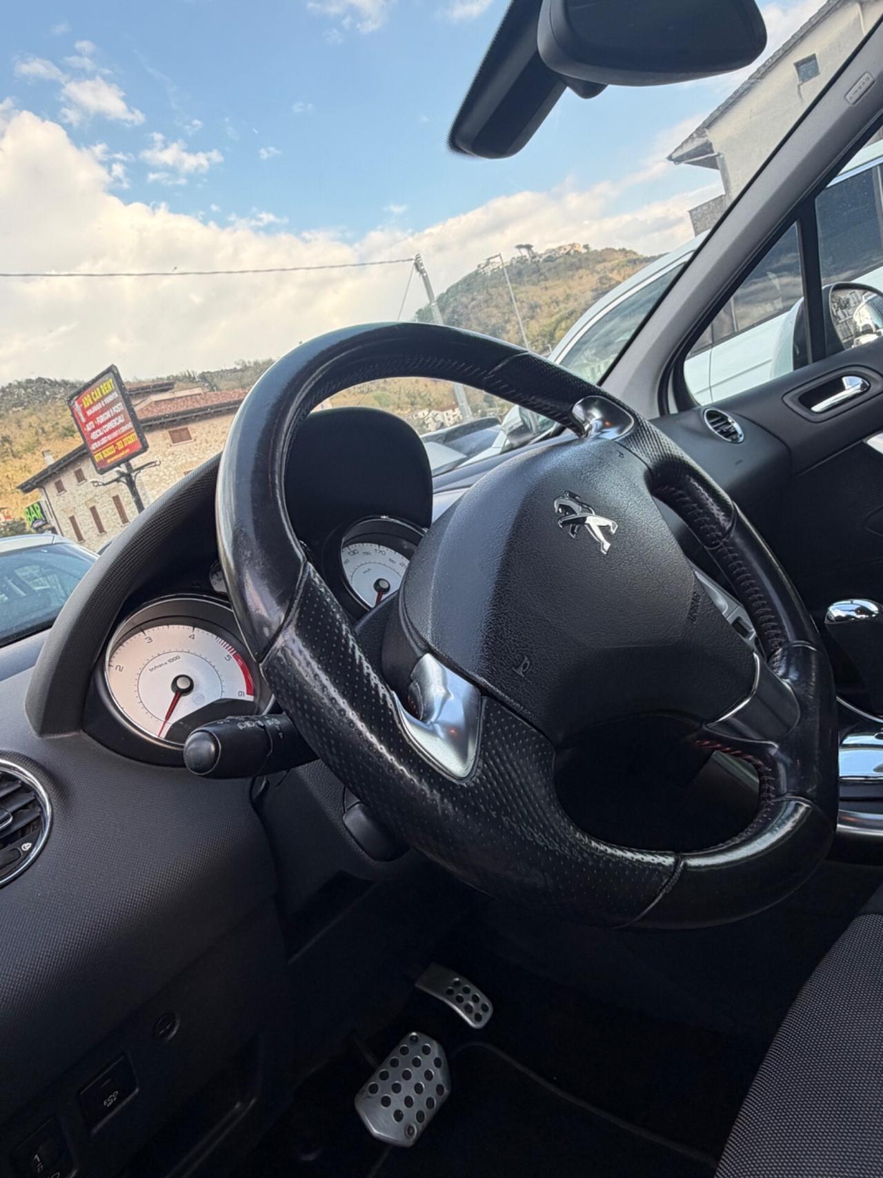 Peugeot 308 1.6 8V e-HDi 112CV Stop&Start robotiz. 5p. Active