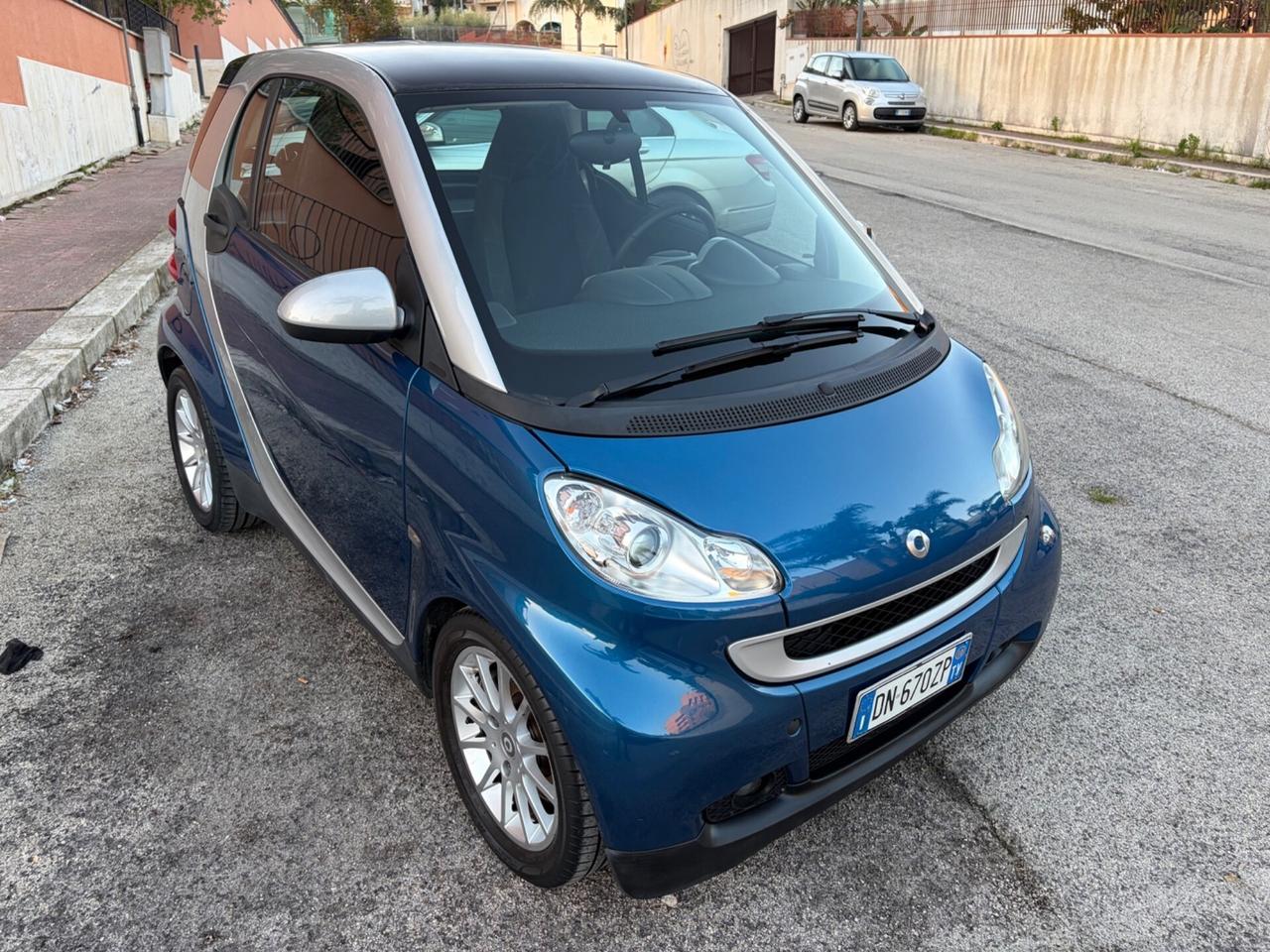 Smart ForTwo 1.0 benz ideale per neopatentati