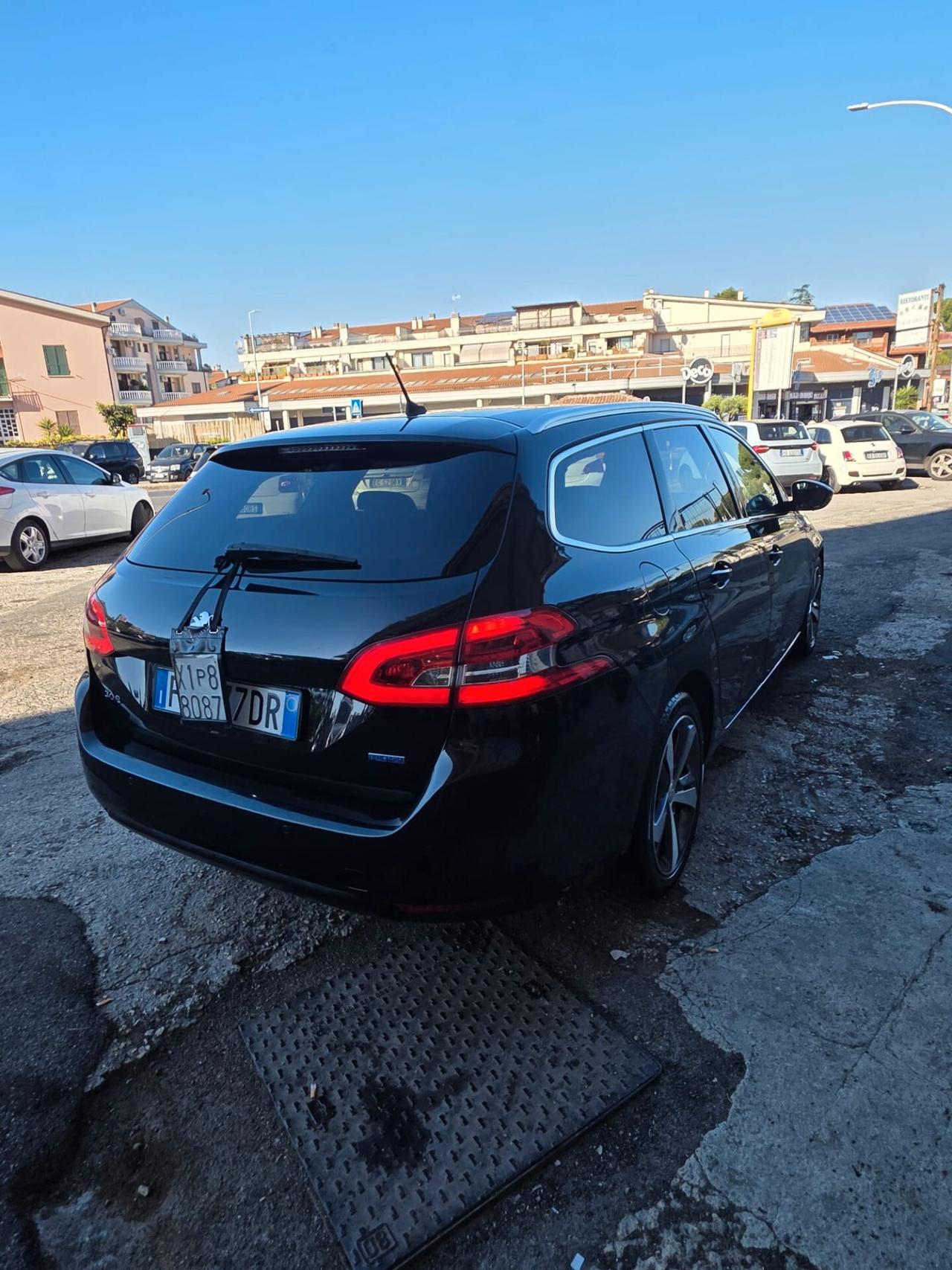 Peugeot 308 BlueHDi 120 S&S EAT6 SW Allure
