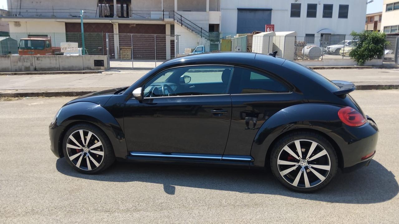 Volkswagen Maggiolino 2.0 TSI DSG Sport