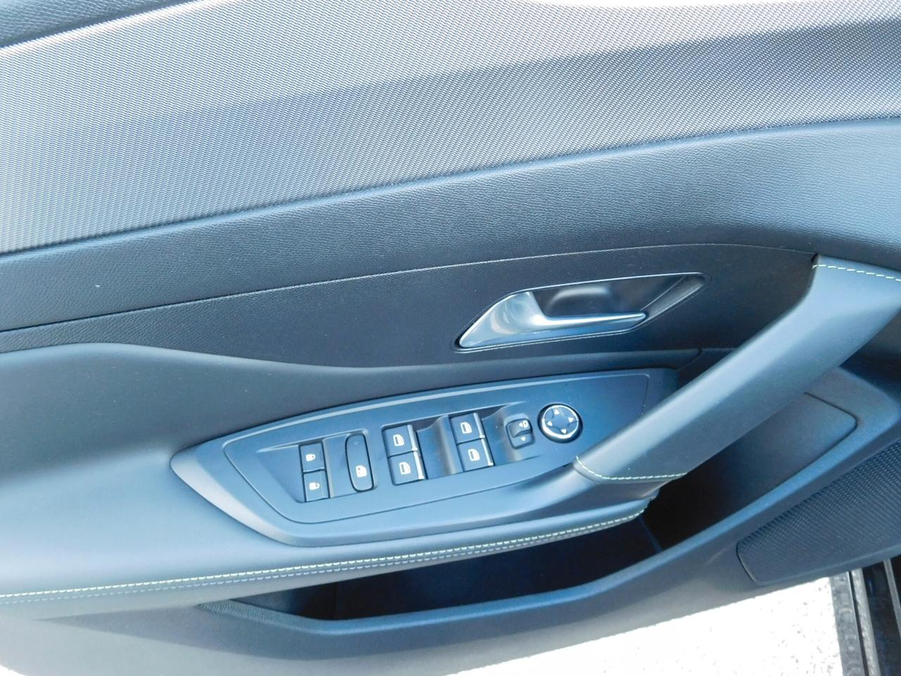 Peugeot 308 PureTech Turbo 130 S&S EAT8 GT Pack